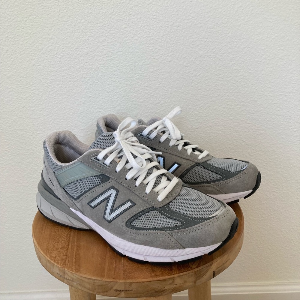 SOLD • New balance 990 v5